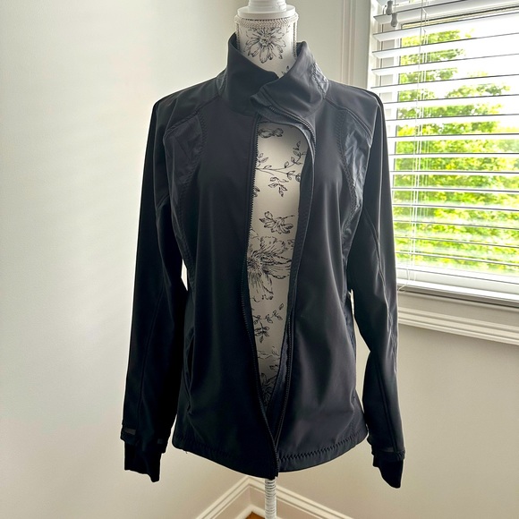 Lululemon Jacket - Picture 1 of 15